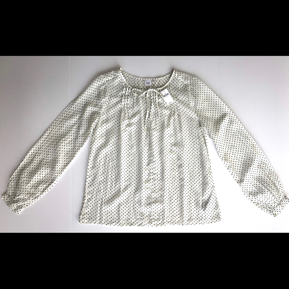 GAP white blouse w/print long sleeve , split neck